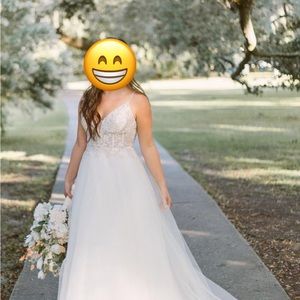 Wedding dress